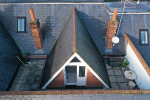 Roof Terrace- click for photo gallery